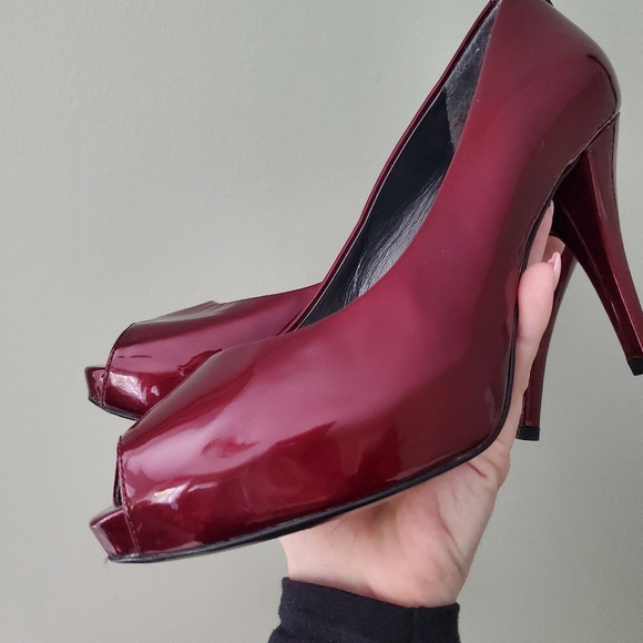 Stuart Weitzman Red Patent Leather Platform Peep Toe Pumps Heels 6 - Picture 6 of 7